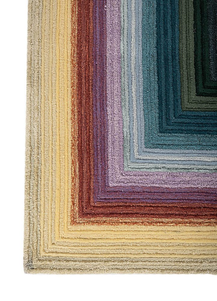 linear gold wool and viscose hand tufted Rug - Corner