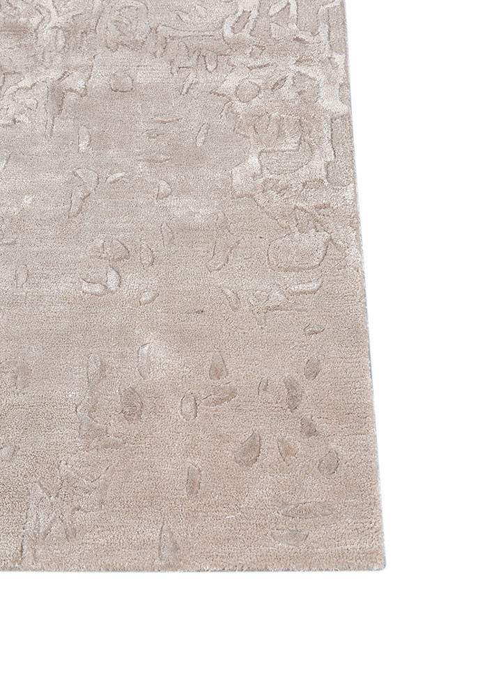 white noise ivory wool and viscose hand tufted Rug - Corner