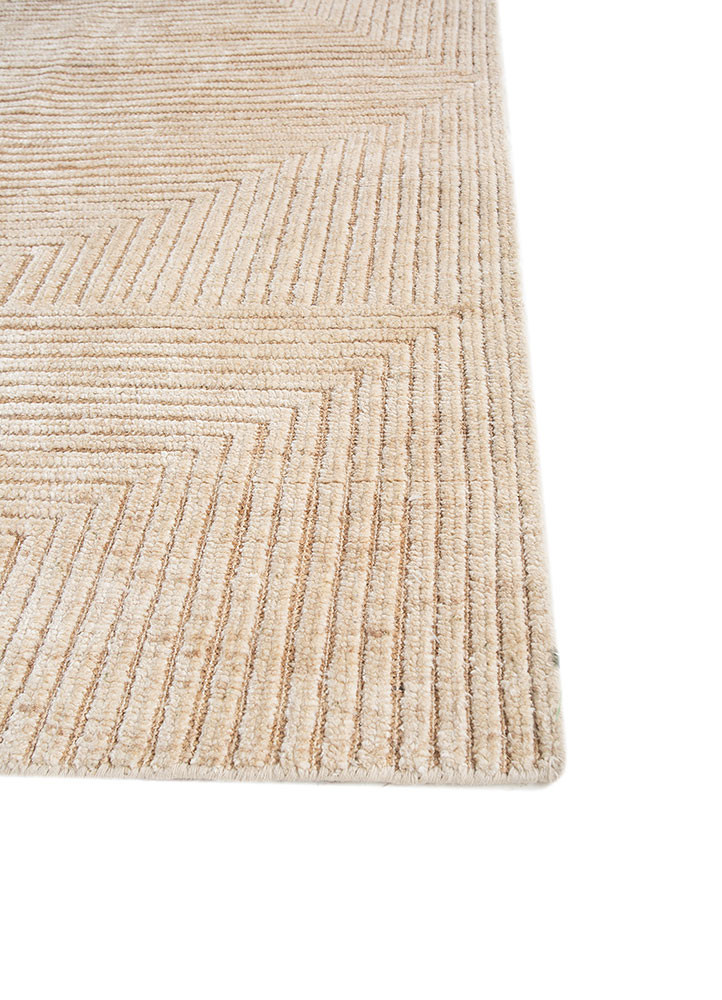 aprezo ivory bamboo silk hand knotted Rug - Corner