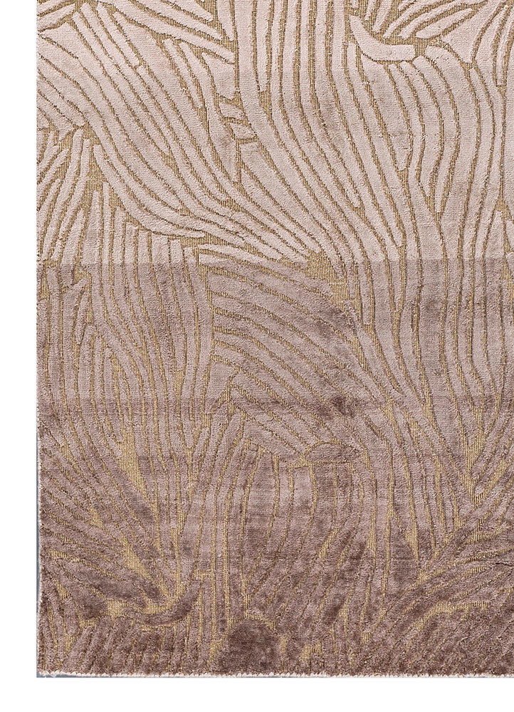 azalea gold bamboo silk and zari hand loom Rug - Corner azalea gold bamboo silk and zari hand loom Rug - Corner