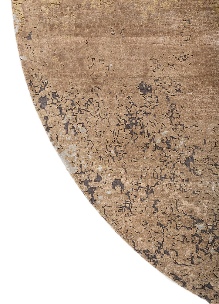 entropy gold wool and bamboo silk hand knotted Rug - Corner