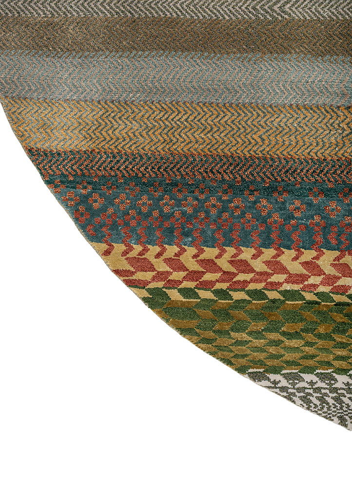 manchaha gold wool and bamboo silk hand knotted Rug - Corner