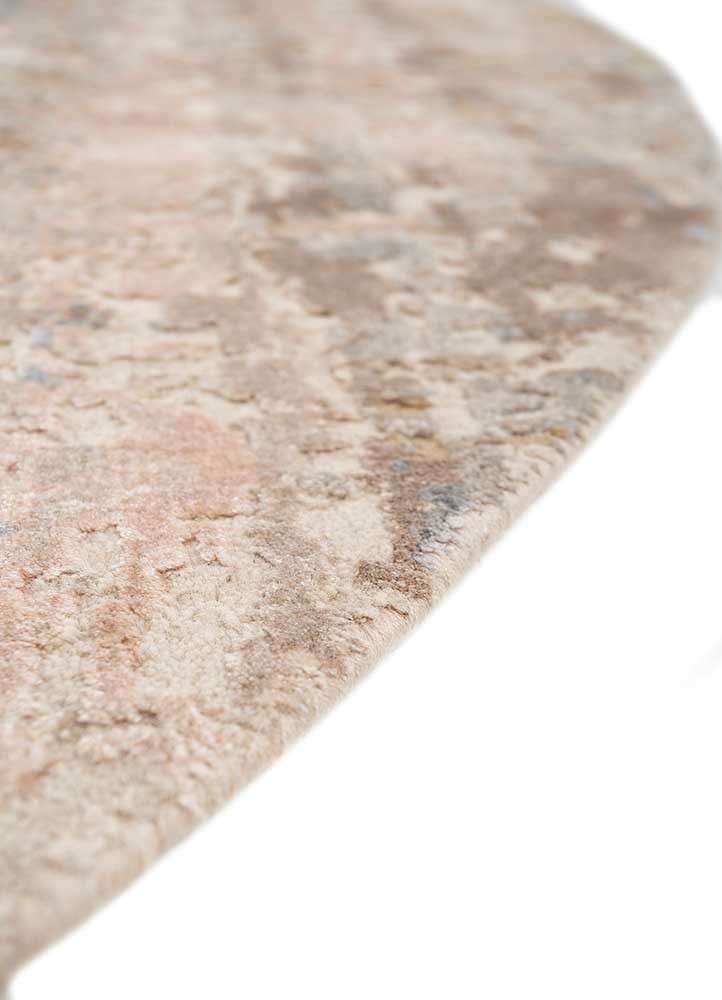 uvenuti ivory wool and bamboo silk hand knotted Rug - Corner