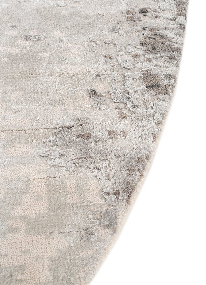 uvenuti ivory wool and bamboo silk hand knotted Rug - Corner uvenuti ivory wool and bamboo silk hand knotted Rug - Corner