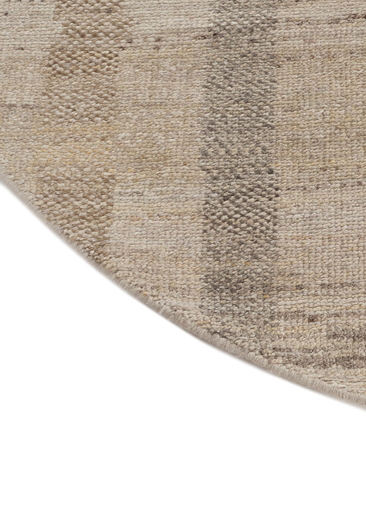 blythe ivory wool hand knotted Rug - Corner