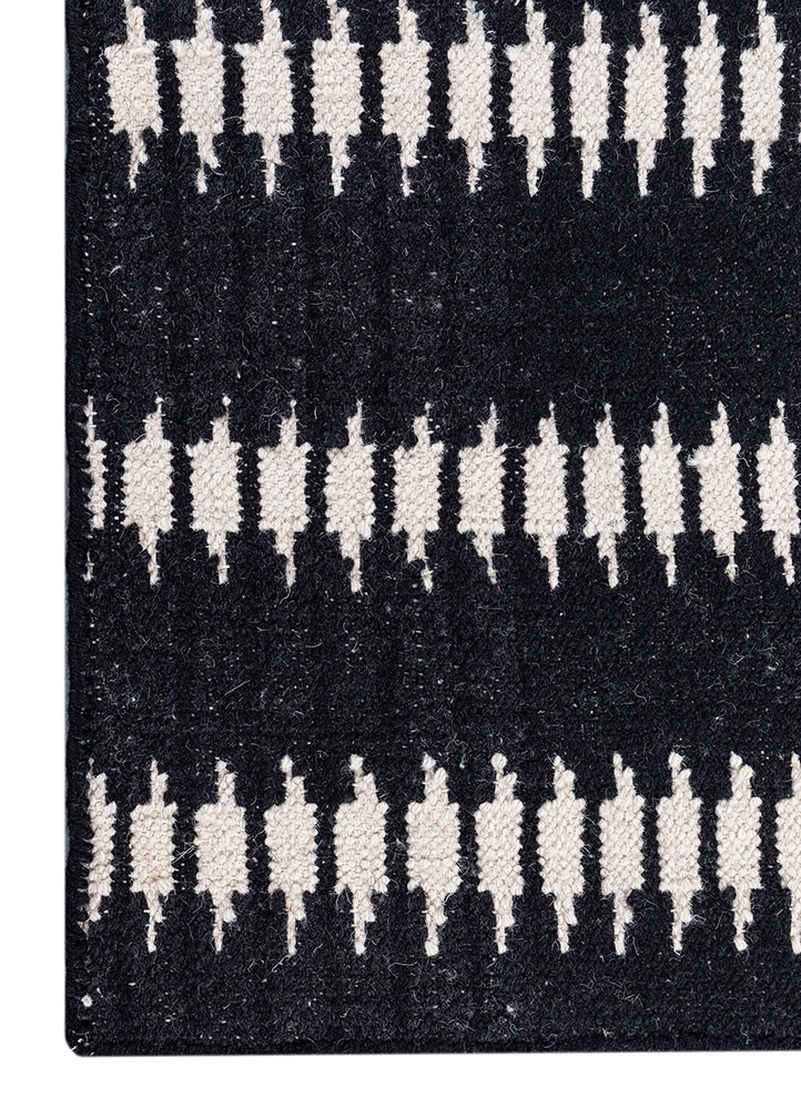 indusbar grey and black wool flat weaves Rug - Corner