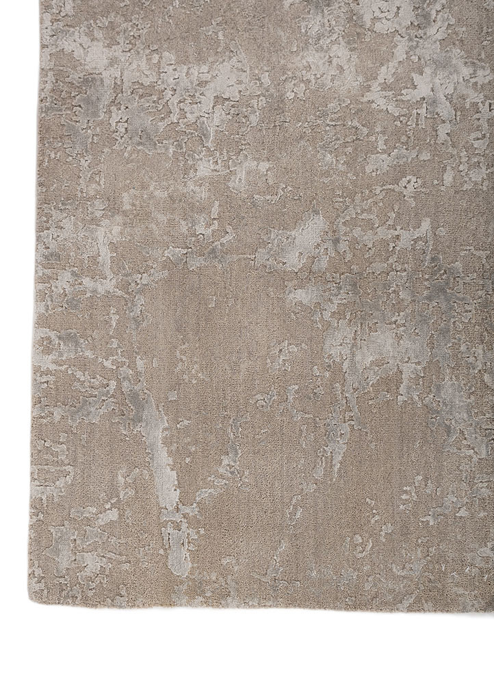 erbe grey and black wool and bamboo silk hand knotted Rug - Corner