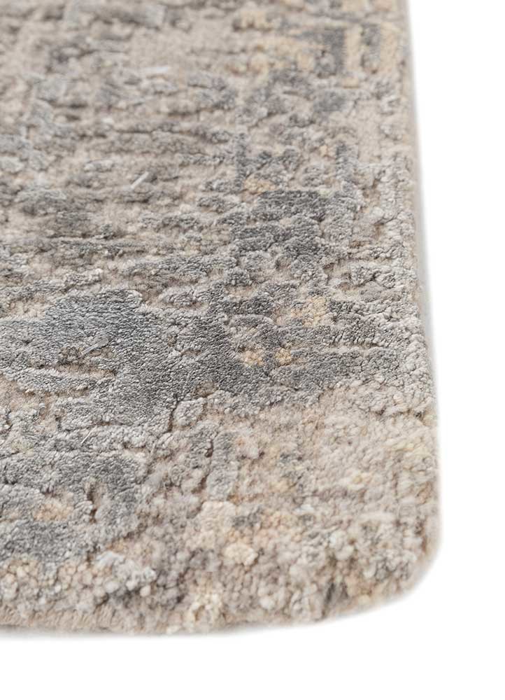 uvenuti grey and black viscose hand knotted Rug - Corner uvenuti grey and black viscose hand knotted Rug - Corner