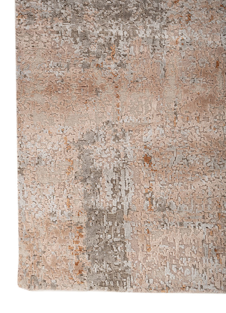 uvenuti ivory wool and bamboo silk hand knotted Rug - Corner