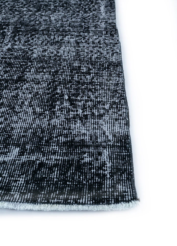 lacuna grey and black wool hand knotted Rug - Corner lacuna grey and black wool hand knotted Rug - Corner