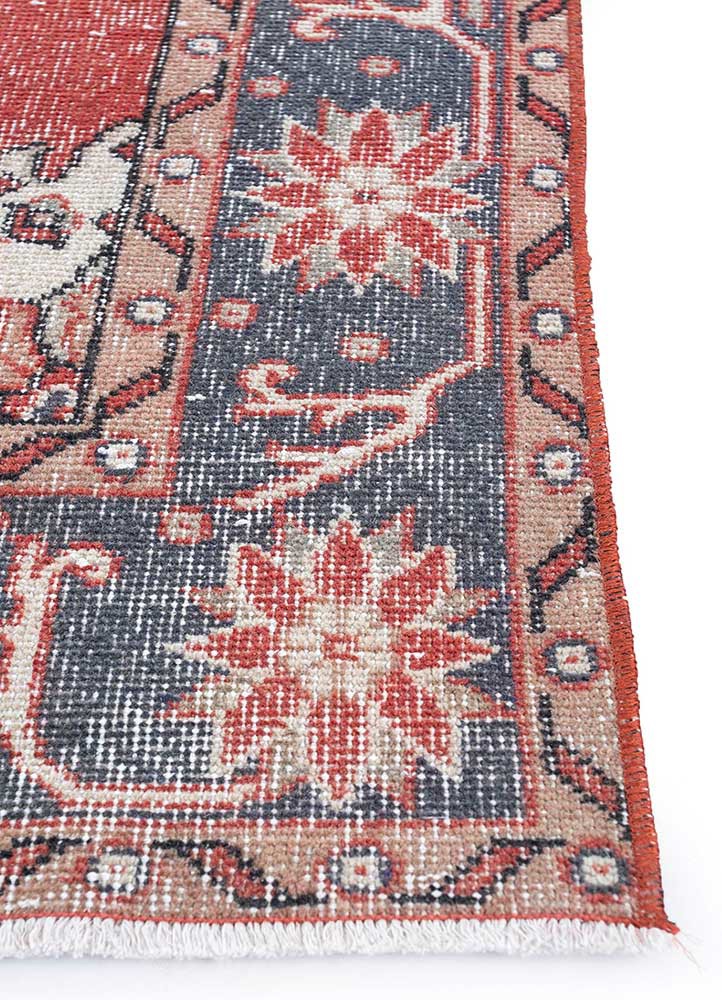 vintage red and orange wool hand knotted Rug - Corner