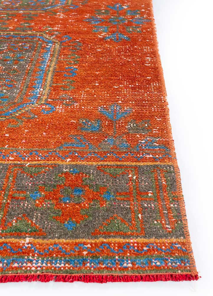 vintage red and orange wool hand knotted Rug - Corner
