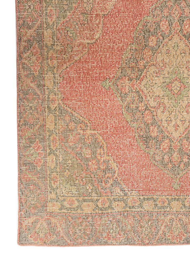 vintage red and orange wool hand knotted Rug - Corner