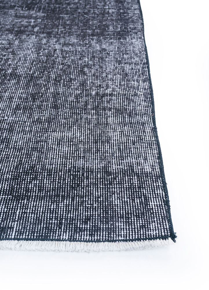 lacuna grey and black wool hand knotted Rug - Corner lacuna grey and black wool hand knotted Rug - Corner