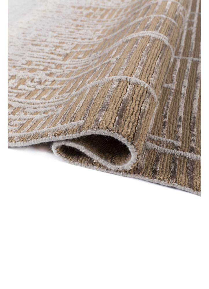 edge and essence ivory wool and bamboo silk hand knotted Rug - FoldShot edge and essence ivory wool and bamboo silk hand knotted Rug - FoldShot