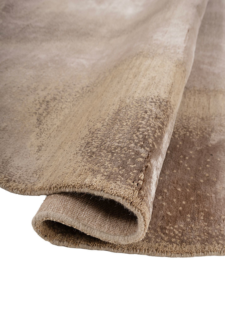 aprezo beige and brown wool and bamboo silk hand knotted Rug - FoldShot aprezo beige and brown wool and bamboo silk hand knotted Rug - FoldShot