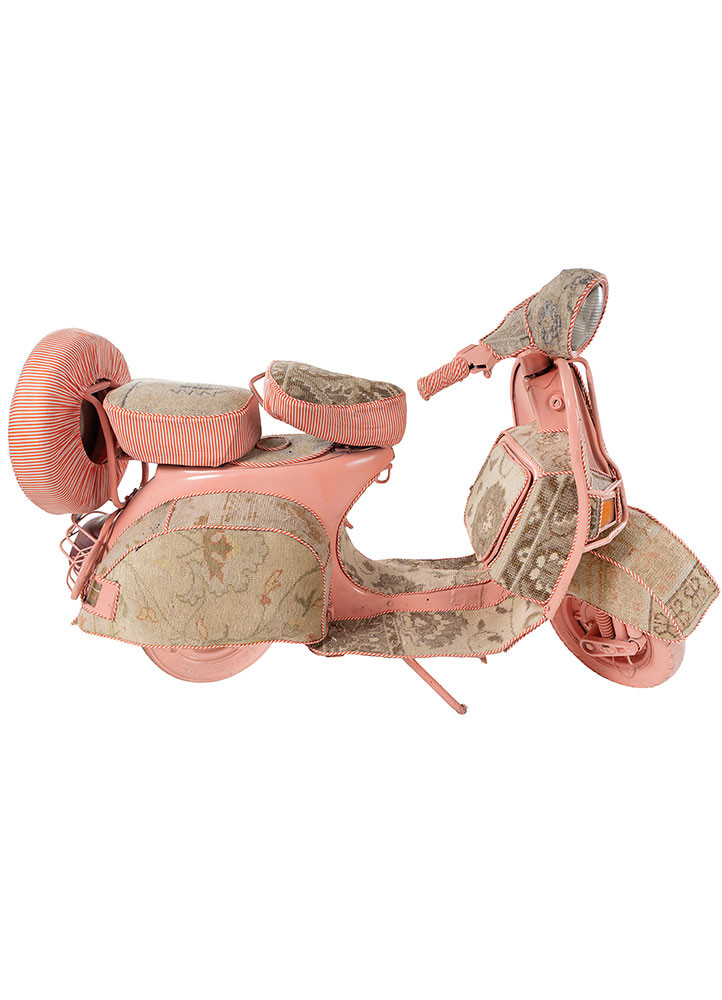 objects ivory metal and wool hand knotted Accessories - FoldShot