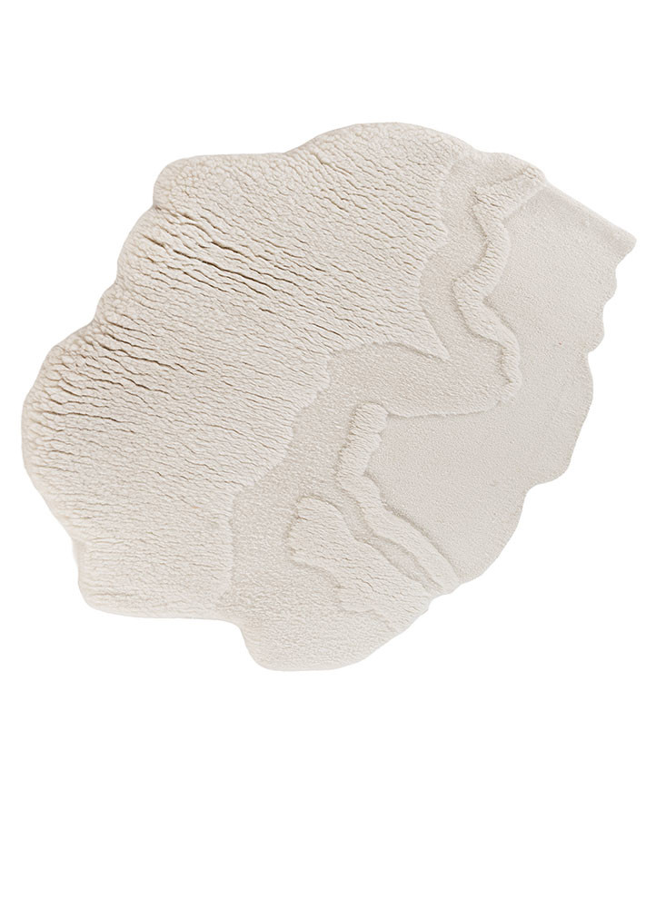 wall installation ivory wool hand tufted WALL ART & TAPESTRY - FoldShot wall installation ivory wool hand tufted WALL ART & TAPESTRY - FoldShot