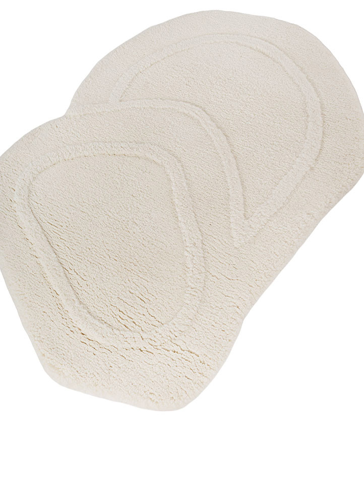 wall installation ivory wool hand tufted WALL ART & TAPESTRY - FoldShot wall installation ivory wool hand tufted WALL ART & TAPESTRY - FoldShot