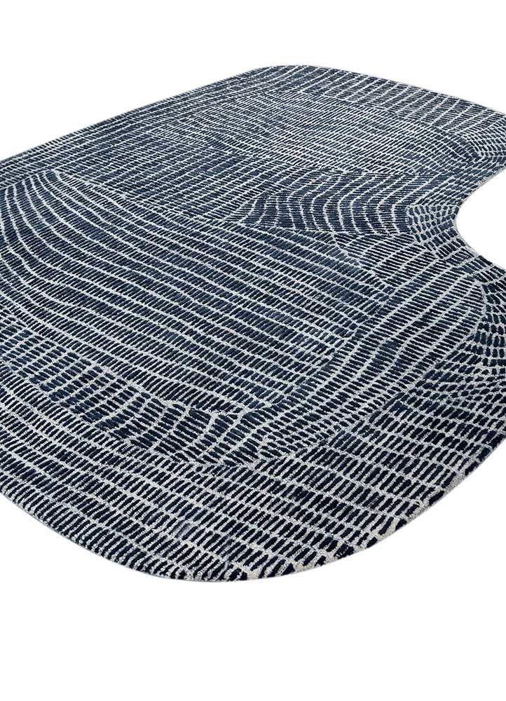 pathways grey and black wool and viscose hand tufted Rug - FoldShot