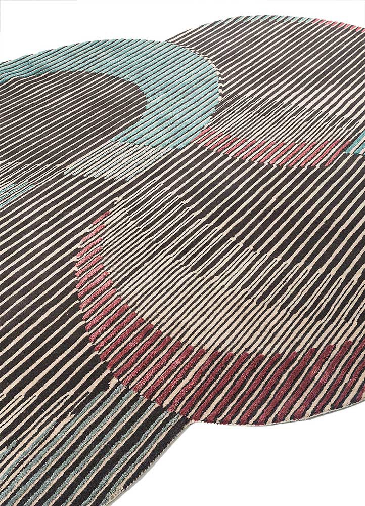 jaipur wunderkammer grey and black wool and viscose hand tufted Rug - FoldShot jaipur wunderkammer grey and black wool and viscose hand tufted Rug - FoldShot
