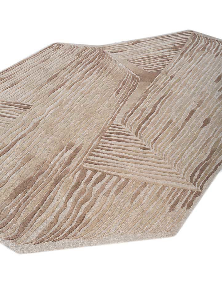 lucid ivory wool and viscose hand tufted Rug - FoldShot lucid ivory wool and viscose hand tufted Rug - FoldShot