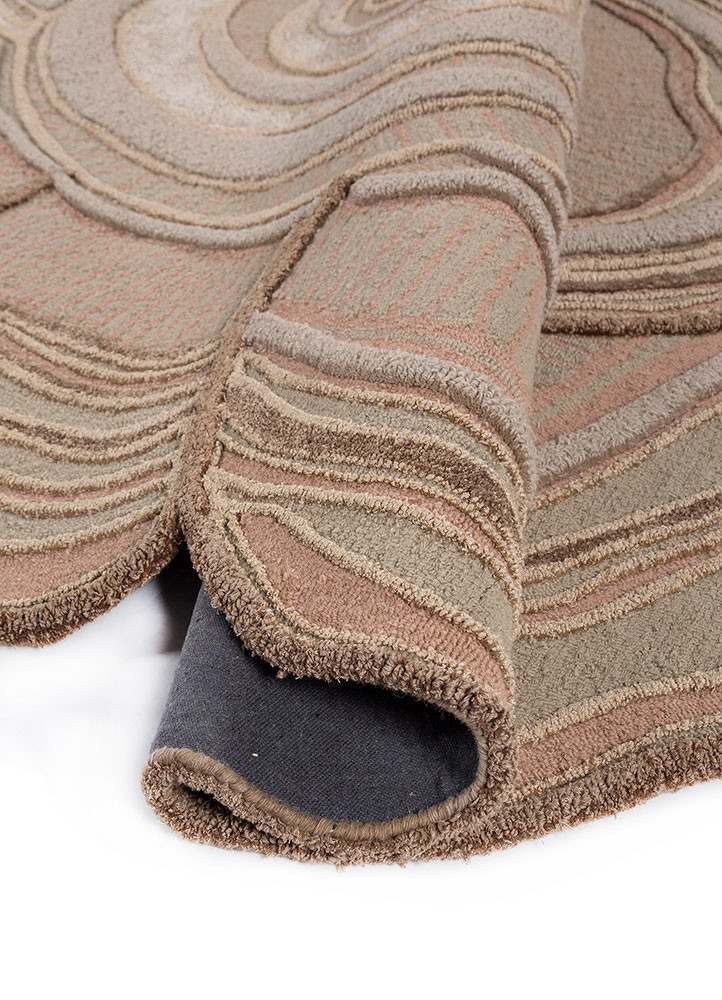 aurelia gold wool and viscose hand tufted Rug - FoldShot aurelia gold wool and viscose hand tufted Rug - FoldShot