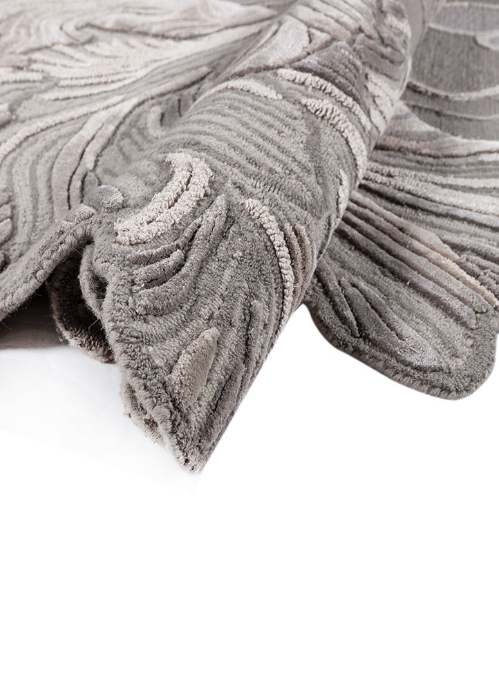 aurelia grey and black wool and viscose hand tufted Rug - FoldShot aurelia grey and black wool and viscose hand tufted Rug - FoldShot