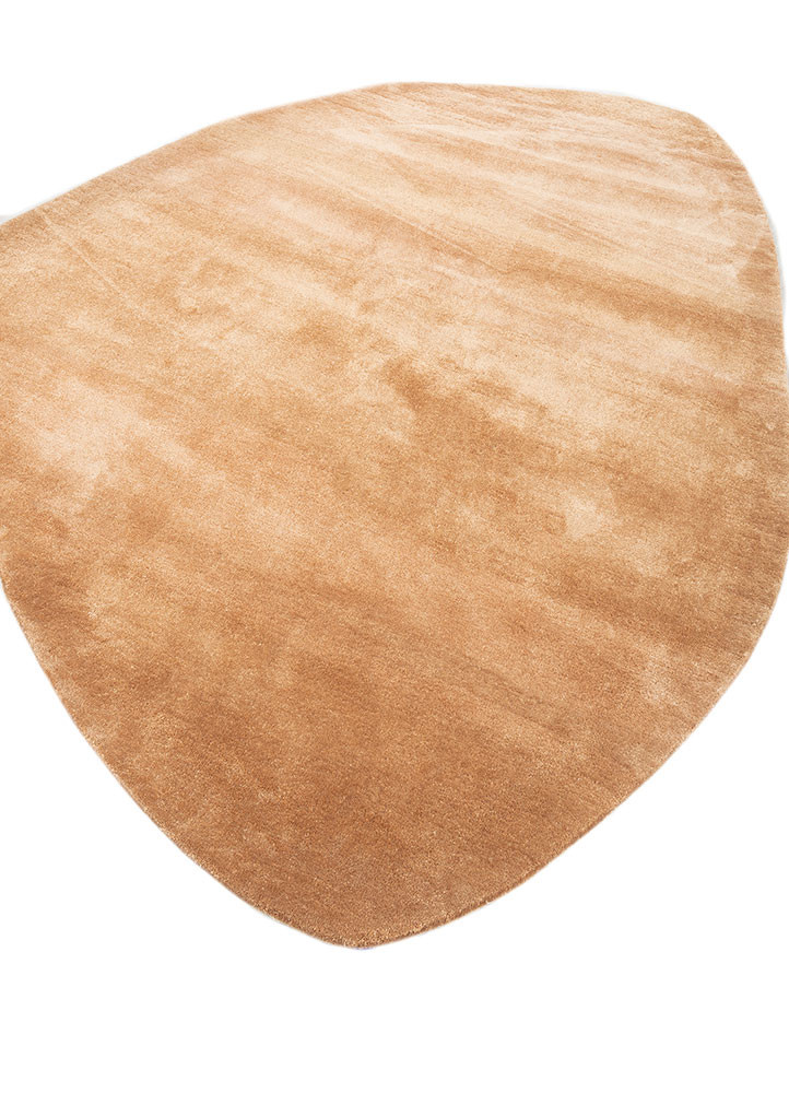 cera gold viscose hand tufted Rug - FoldShot cera gold viscose hand tufted Rug - FoldShot