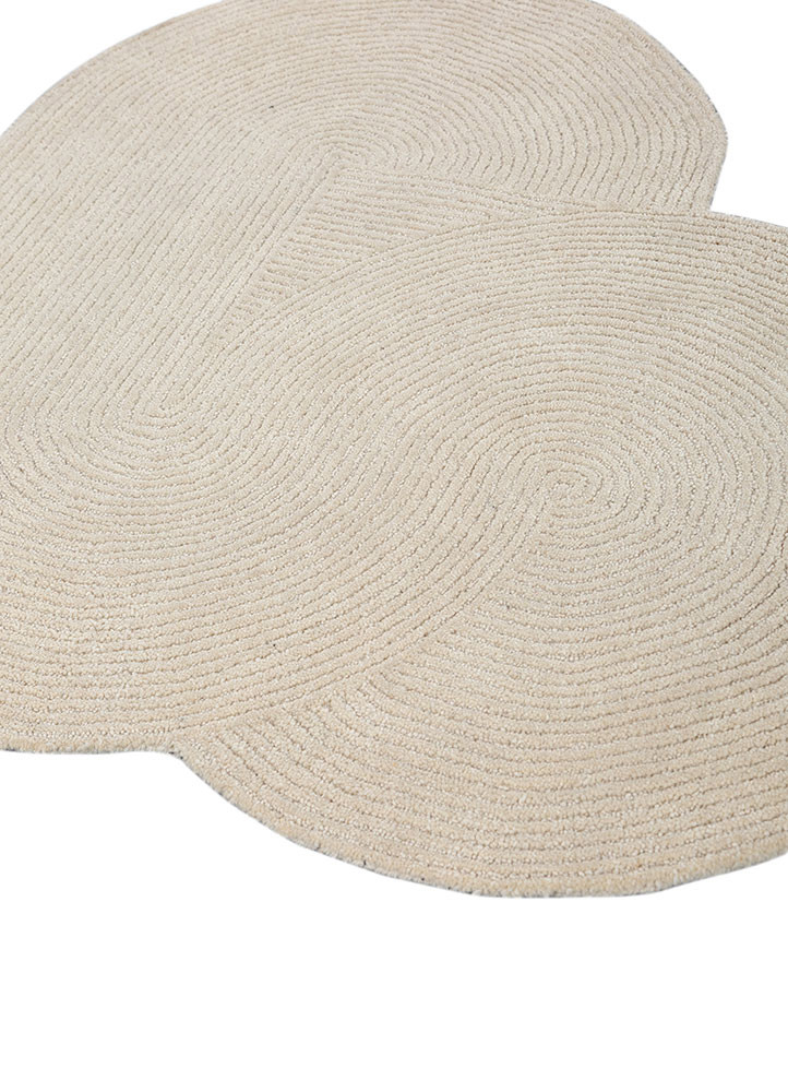aprezo ivory wool and viscose hand tufted Rug - FoldShot aprezo ivory wool and viscose hand tufted Rug - FoldShot