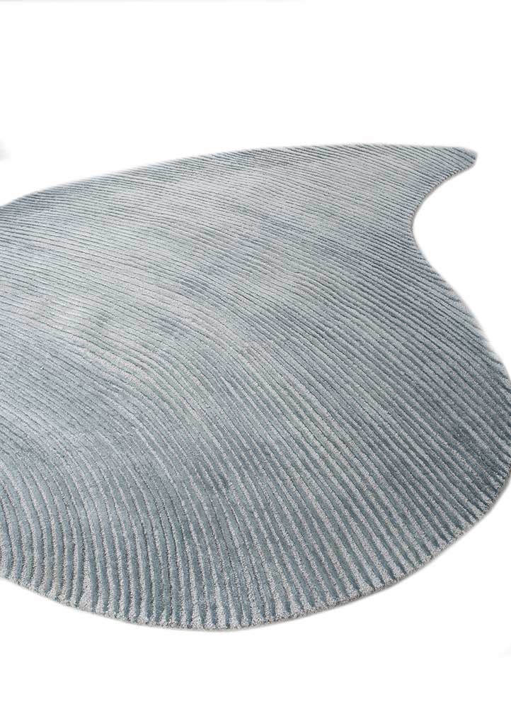 cera grey and black wool and viscose hand tufted Rug - FoldShot cera grey and black wool and viscose hand tufted Rug - FoldShot