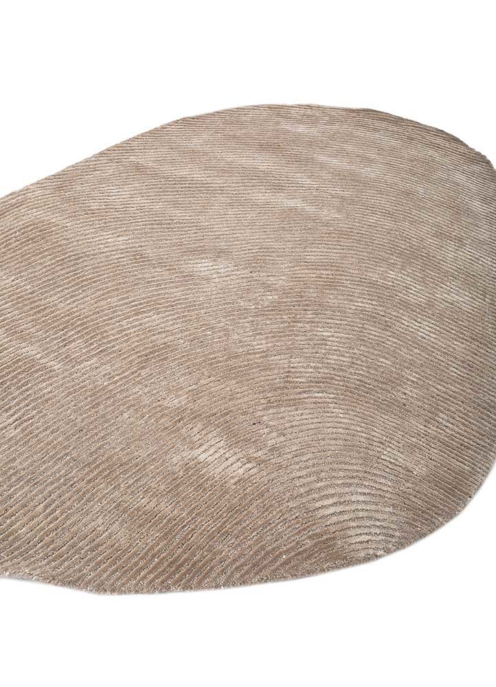 cera beige and brown wool and viscose hand tufted Rug - FoldShot cera beige and brown wool and viscose hand tufted Rug - FoldShot