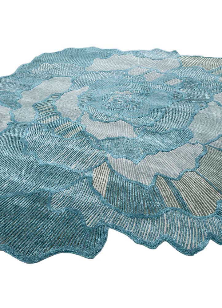 aurelia blue wool and viscose hand tufted Rug - FoldShot