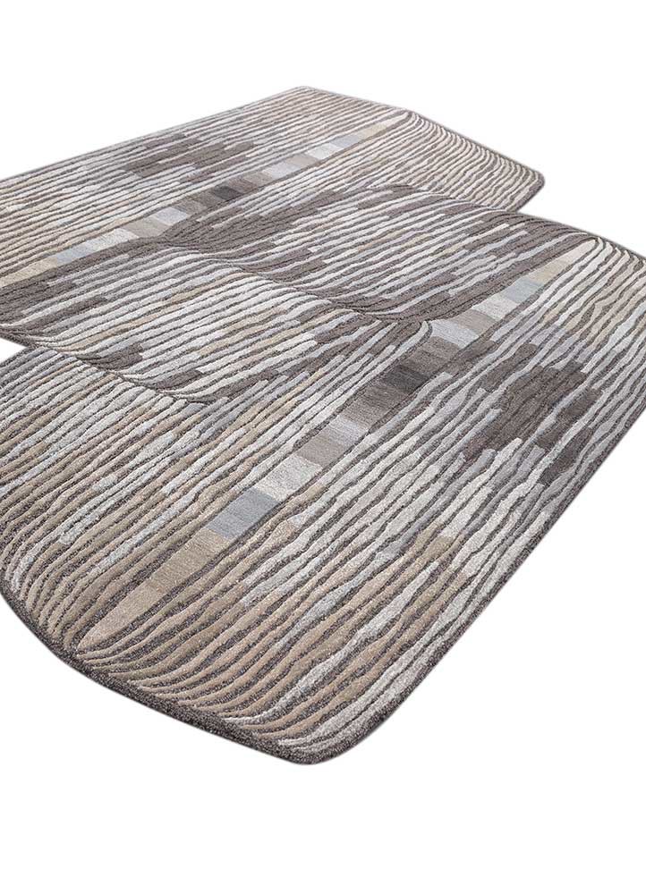 lucid grey and black wool and viscose hand tufted Rug - FoldShot lucid grey and black wool and viscose hand tufted Rug - FoldShot