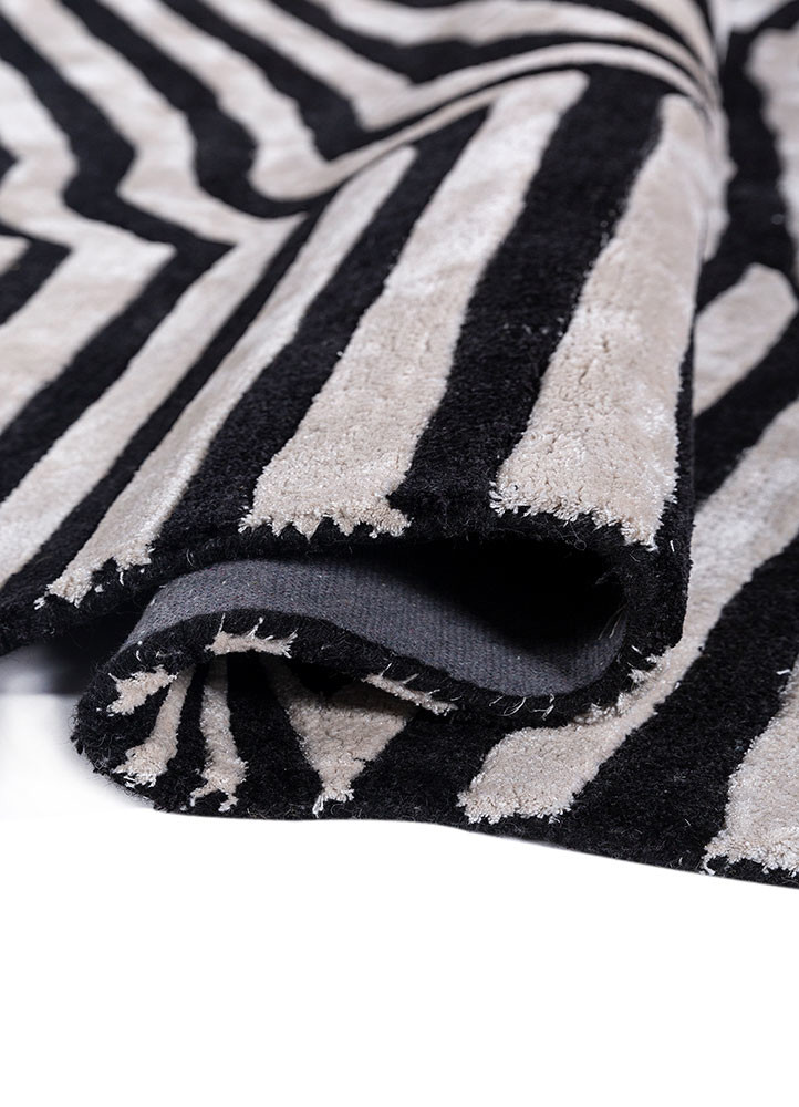 adrift grey and black wool and viscose hand tufted Rug - FoldShot