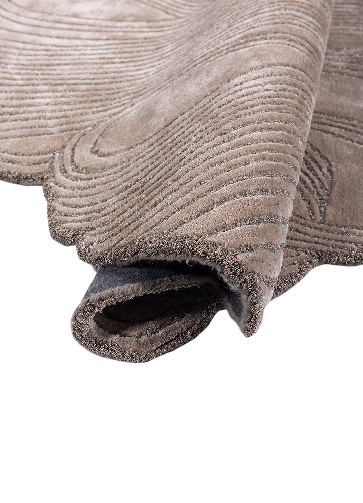 infini ivory viscose hand tufted Rug - FoldShot infini ivory viscose hand tufted Rug - FoldShot