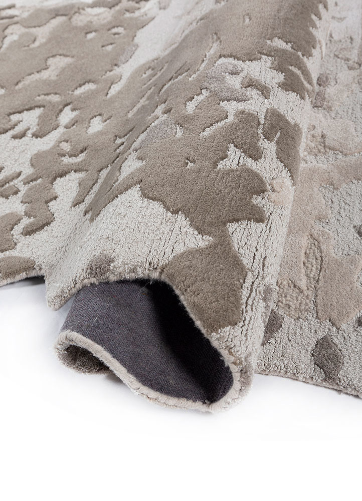 white noise ivory wool and viscose hand tufted Rug - FoldShot white noise ivory wool and viscose hand tufted Rug - FoldShot