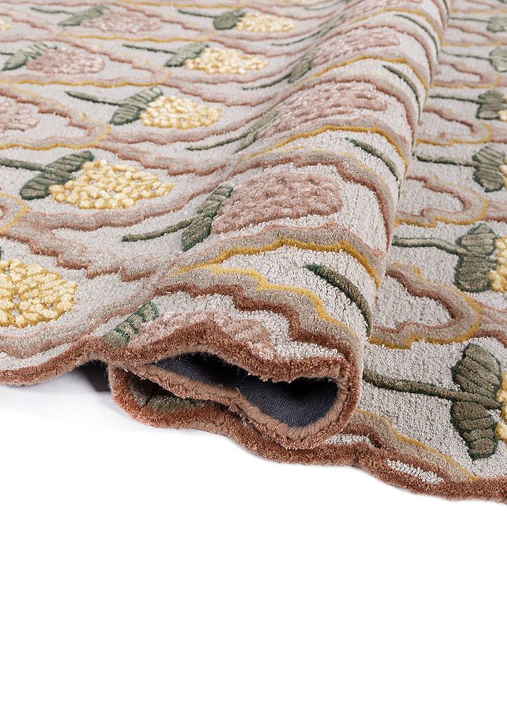aurelia ivory wool and viscose hand tufted Rug - FoldShot aurelia ivory wool and viscose hand tufted Rug - FoldShot