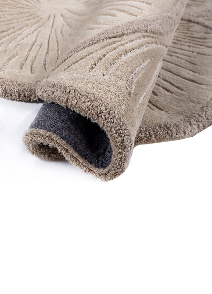 aurelia ivory wool and viscose hand tufted Rug - FoldShot aurelia ivory wool and viscose hand tufted Rug - FoldShot