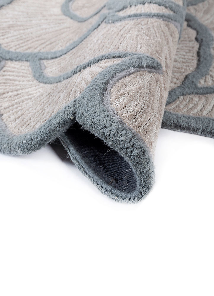 aurelia grey and black wool and viscose hand tufted Rug - FoldShot aurelia grey and black wool and viscose hand tufted Rug - FoldShot