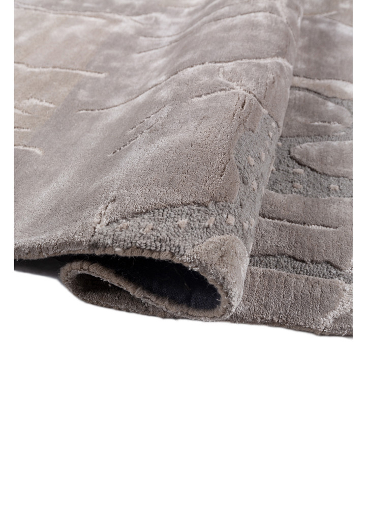 pathways ivory wool and viscose hand tufted Rug - FoldShot pathways ivory wool and viscose hand tufted Rug - FoldShot
