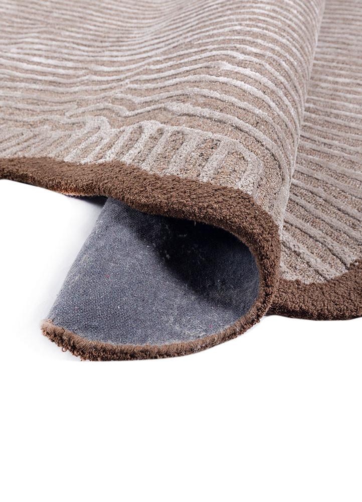 aprezo beige and brown wool and viscose hand tufted Rug - FoldShot aprezo beige and brown wool and viscose hand tufted Rug - FoldShot