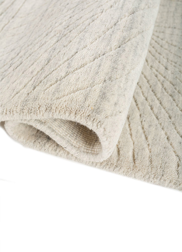 forme grey and black wool hand loom Rug - FoldShot