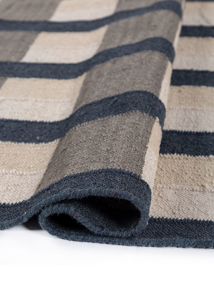 alhambra grey and black wool flat weaves Rug - FoldShot