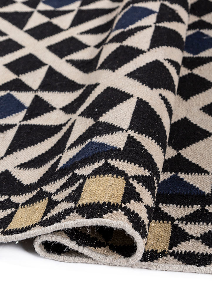 alhambra grey and black wool flat weaves Rug - FoldShot