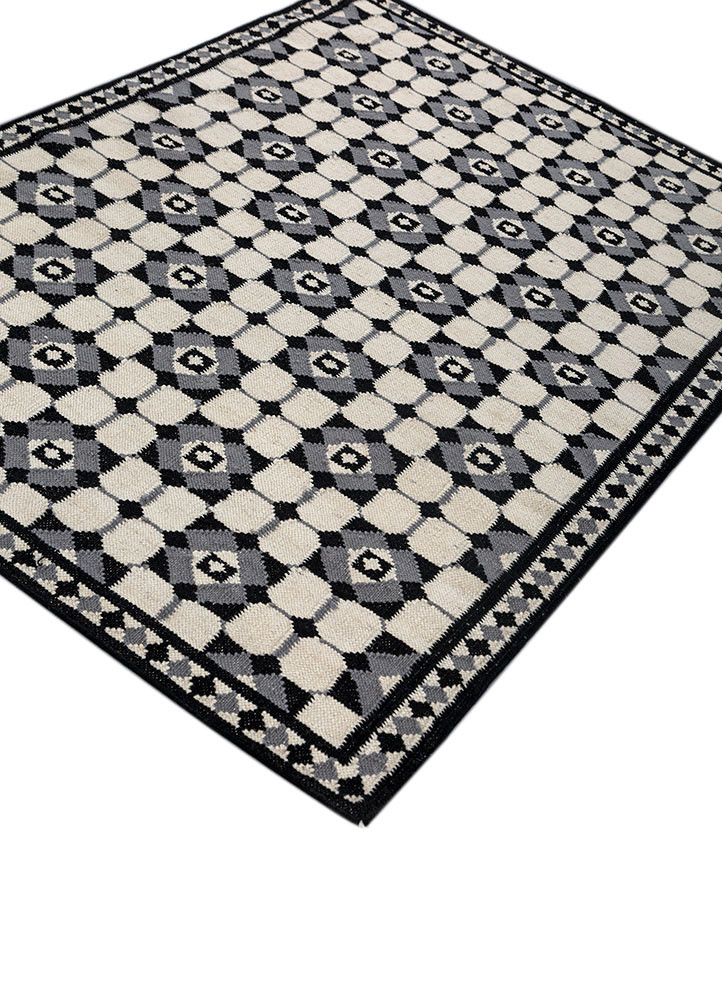 alhambra ivory wool flat weaves Rug - FoldShot alhambra ivory wool flat weaves Rug - FoldShot