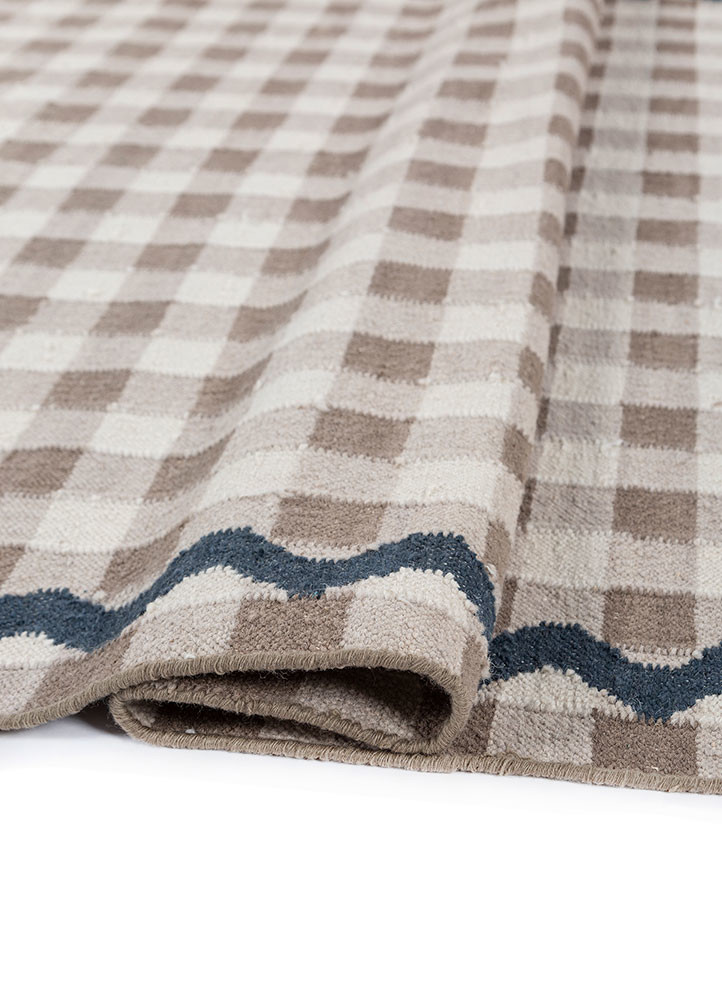 alhambra grey and black wool flat weaves Rug - FoldShot