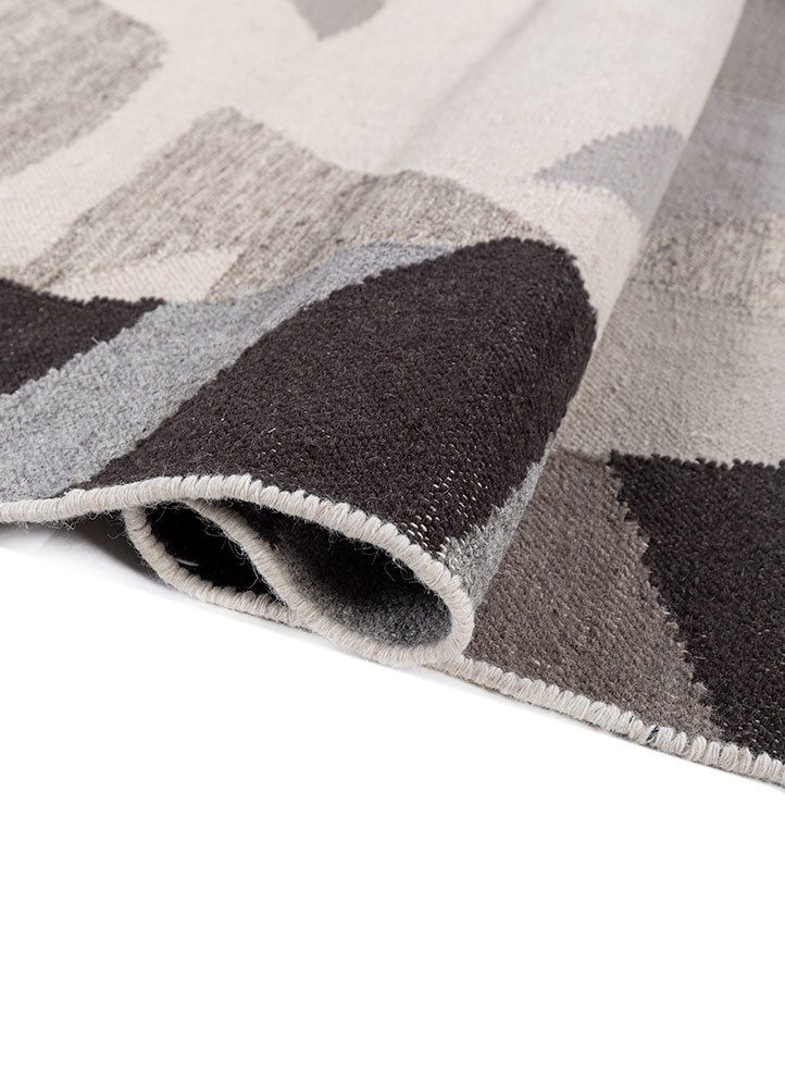 orenda grey and black wool flat weaves Rug - FoldShot