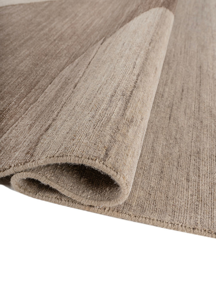 aprezo beige and brown wool hand knotted Rug - FoldShot