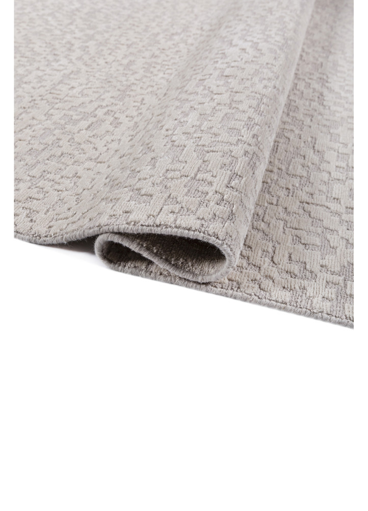 aprezo ivory wool hand knotted Rug - FoldShot